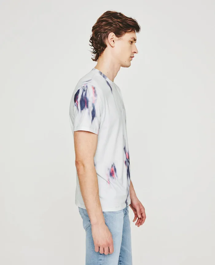 AG Jeans Tees Men Bryce Crew IKAT BRUSH BLUE MULTI AG Jeans Tees Men Bryce Crew IKAT BRUSH BLUE MULTI
