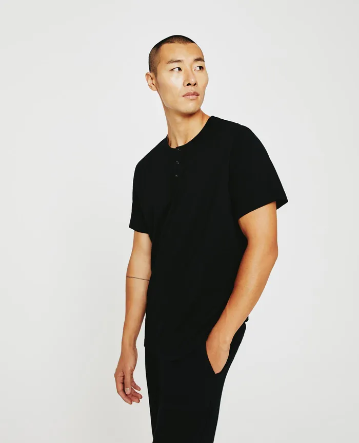 AG Jeans Tees Men Bryce Short Sleeve Henley TRUE BLACK AG Jeans Tees Men Bryce Short Sleeve Henley TRUE BLACK