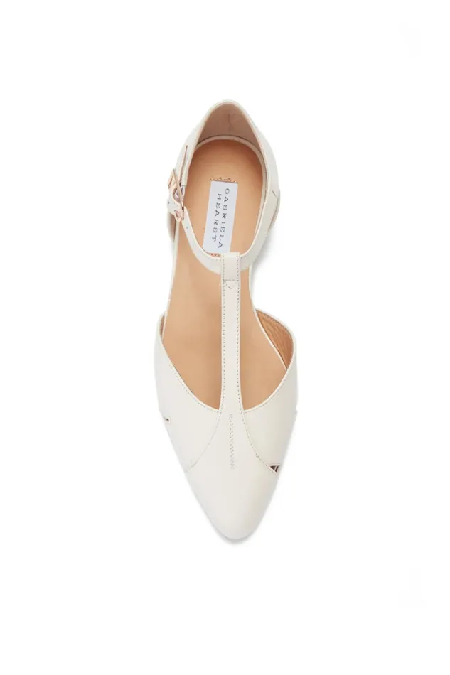 Ballet Flats Women Gabriela Hearst Harlow Ballerina Flat Shoe In Cream Leather Ballet Flats Women Gabriela Hearst Harlow Ballerina Flat Shoe In Cream Leather