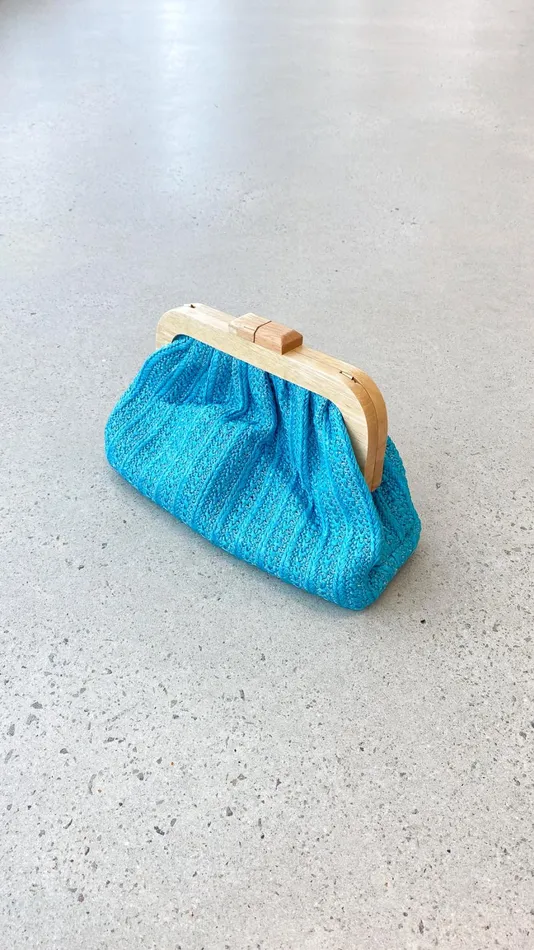 Billy J Bags Women Olivia Timber Framed Clutch 8211 Teal Billy J Bags Women Olivia Timber Framed Clutch 8211 Teal