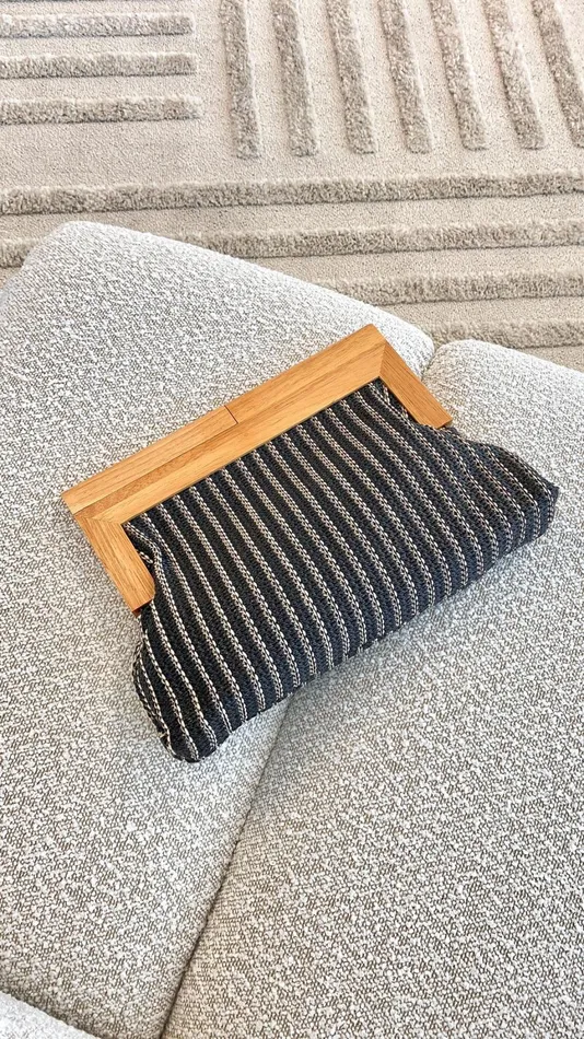 Billy J Bags Women Zoey Thin Stripe Timber Frame Clutch 8211 Black