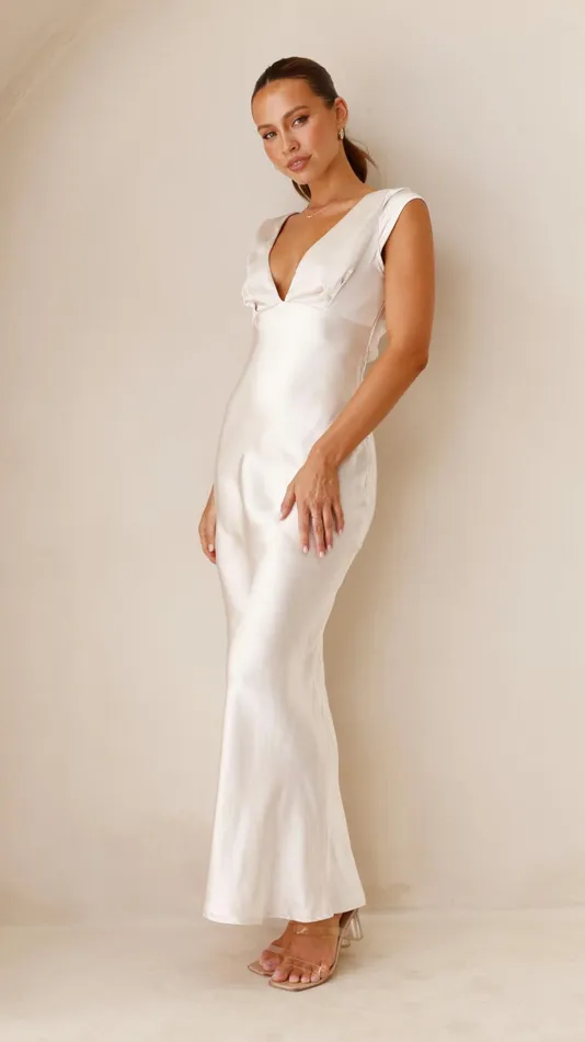 Billy J Dresses Women Amelia Maxi Dress 8211 Champagne