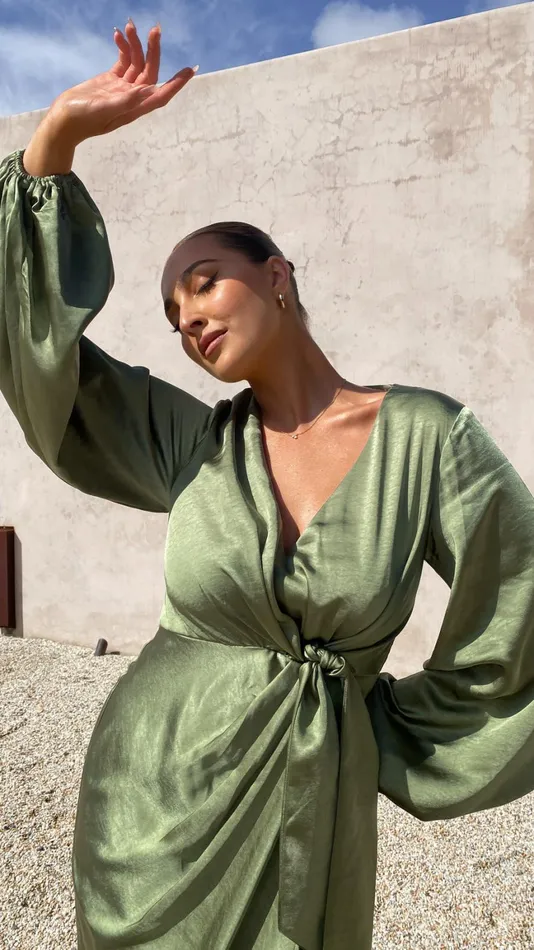 Billy J Dresses Women Naomi Long Sleeve Maxi Dress 8211 Olive