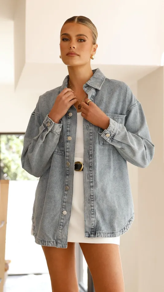 Billy J Outerwear Women Valdez Oversized Denim Jacket 8211 Mid Blue