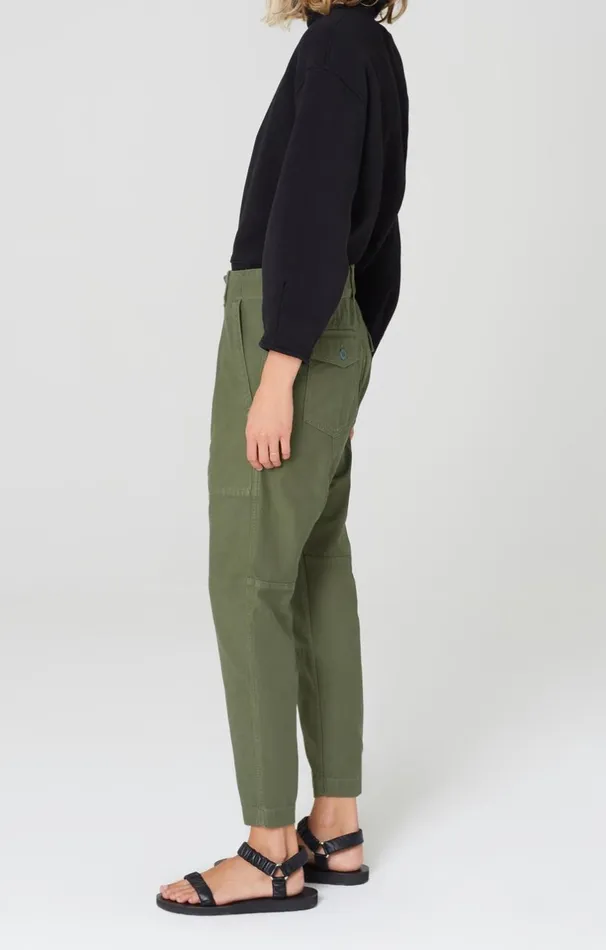 Cropped Women Citizens Of Humanity Harrison Tapered Pant In Laurel Laurel