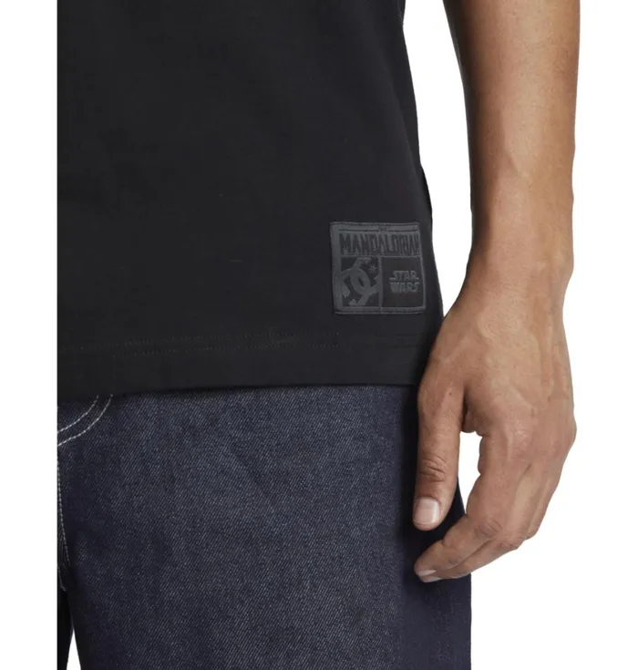 DC Shoes TShirts Men Star Wars DC Ahsoka Tano Glamour Shot TShirt Black