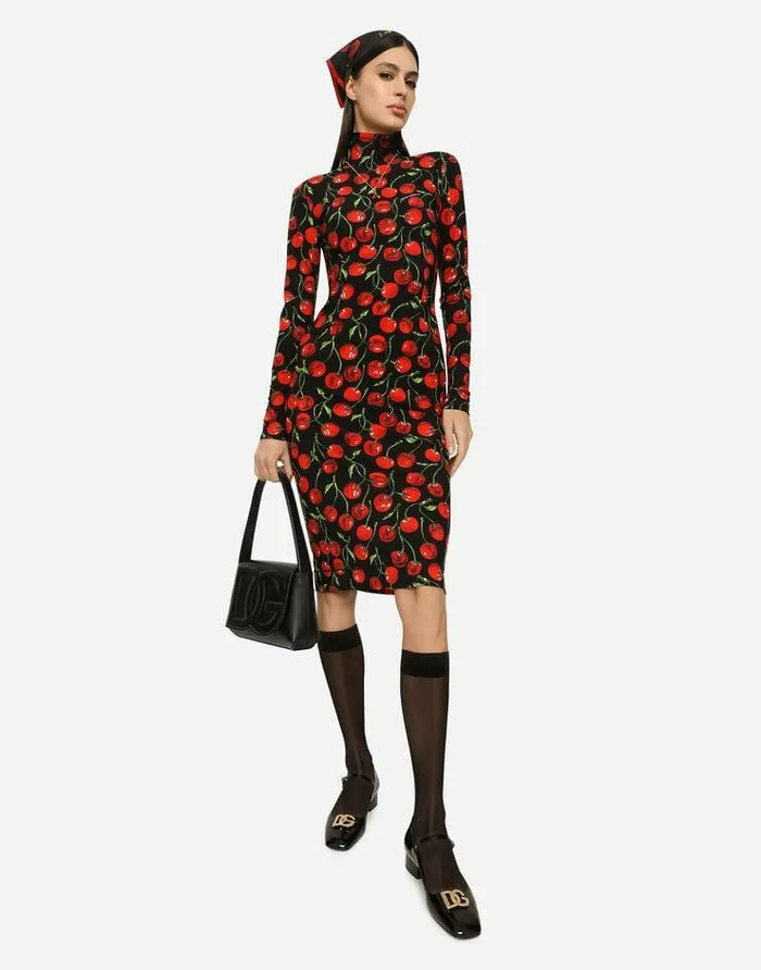 Dolce and Gabbana DG Logo Bag Women DG Logo Bag Shoulder Bag Black Dolce and Gabbana DG Logo Bag Women DG Logo Bag Shoulder Bag Black