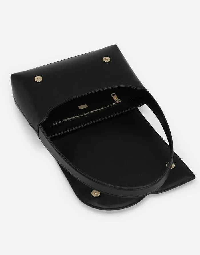 Dolce and Gabbana DG Logo Bag Women DG Logo Bag Shoulder Bag Black Dolce and Gabbana DG Logo Bag Women DG Logo Bag Shoulder Bag Black