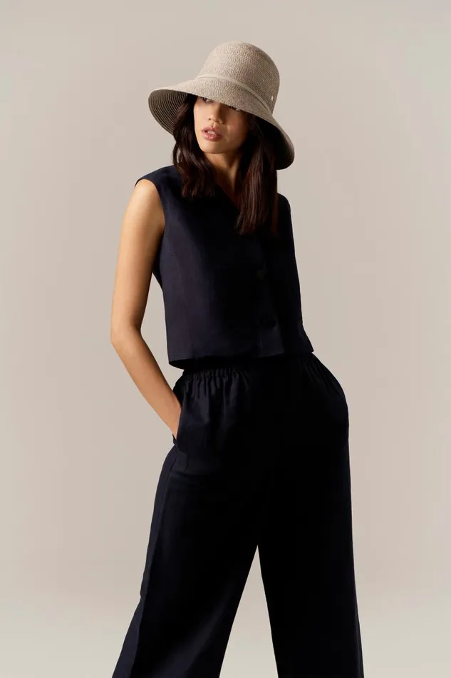 Helen Kaminski Cloche Besa 9 Eclipse Melangepumice 8211 Hats