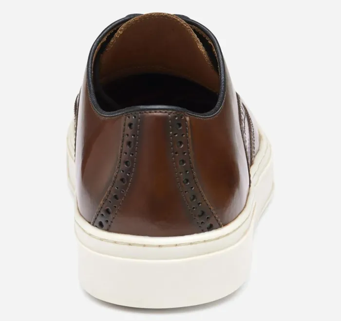 Johnston and Murphy LaceUps Men Hollins Wingtip Tan Brushoff Leather Johnston and Murphy LaceUps Men Hollins Wingtip Tan Brushoff Leather