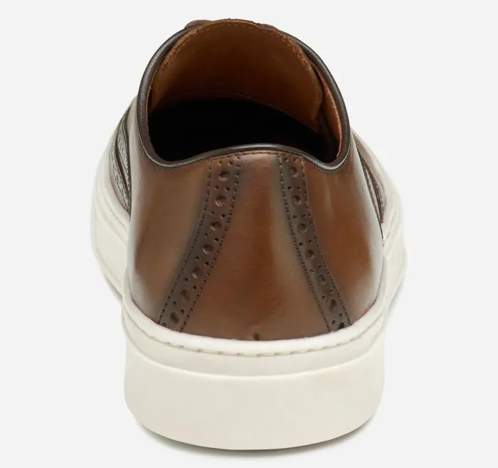 Johnston and Murphy LaceUps Men Hollins Wingtip Tan Full Grain Johnston and Murphy LaceUps Men Hollins Wingtip Tan Full Grain