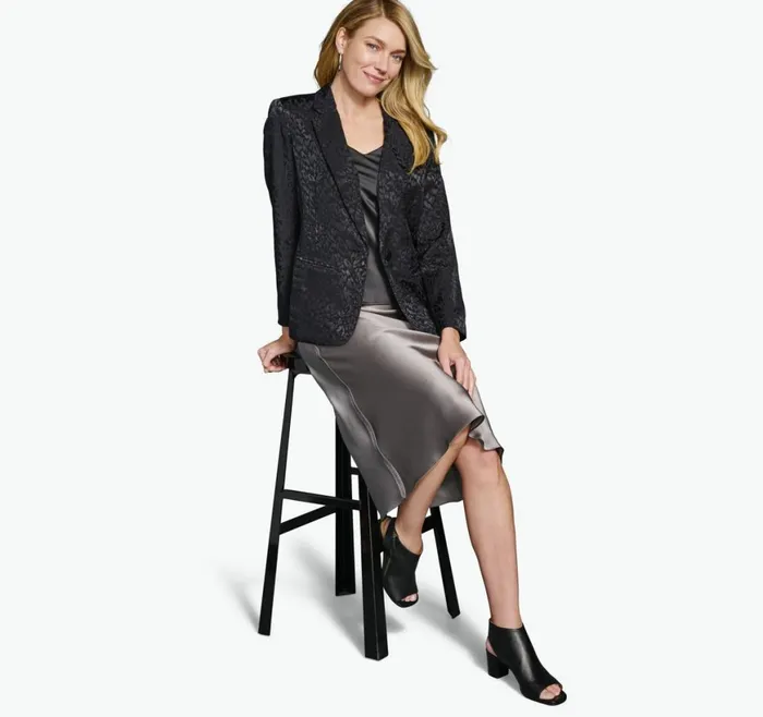 Johnston and Murphy Shirts Sweaters and Blazers Women Animal Jacquard Blazer Black Johnston and Murphy Shirts Sweaters and Blazers Women Animal Jacquard Blazer Black