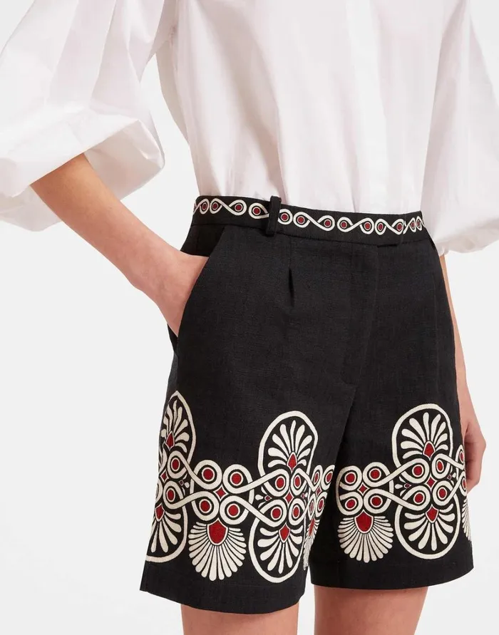 La Double J Boyfriend Shorts Medallion Place Black Women Shorts and Pants La Double J Boyfriend Shorts Medallion Place Black Women Shorts and Pants