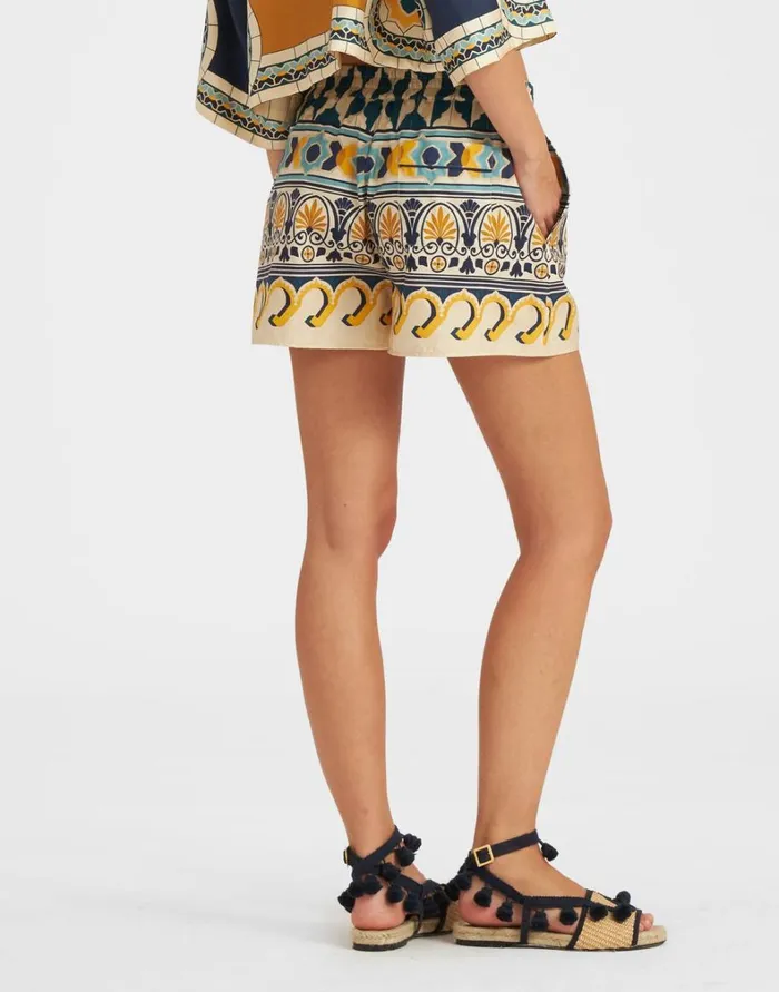 La Double J PullUp Shorts Casareale Small Place Cream Women Shorts and Pants La Double J PullUp Shorts Casareale Small Place Cream Women Shorts and Pants
