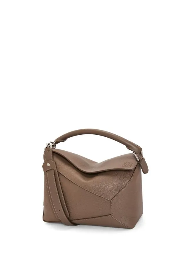 Loewe Puzzle Bag In Grained Calfskin Tundra Men Shoulder Bags