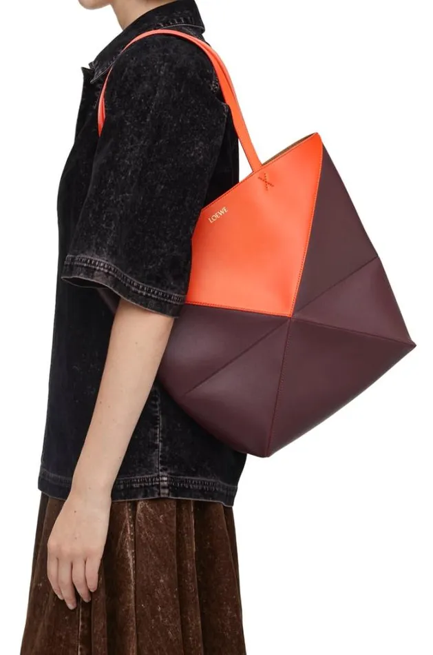 Loewe Puzzle Fold Tote In Shiny Calfskin Vivid Orangeburgundy Women Tote and Top Handle Bags