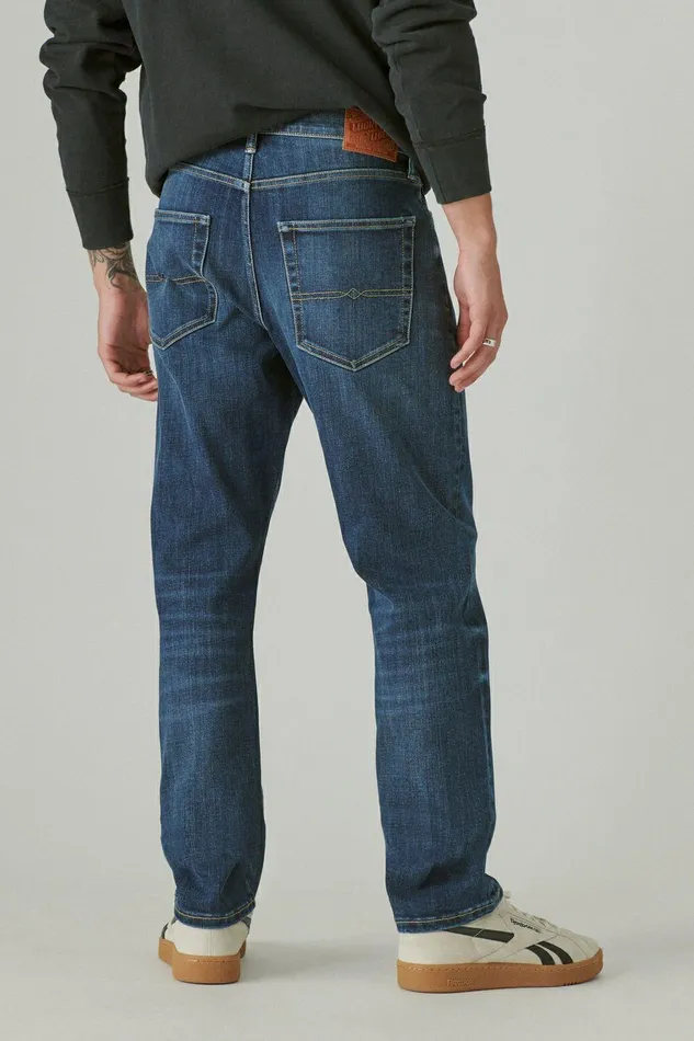 Lucky Brand Jeans 410 Athletic Straight Premium Coolmax Stretch Jean Royce 8211 Men