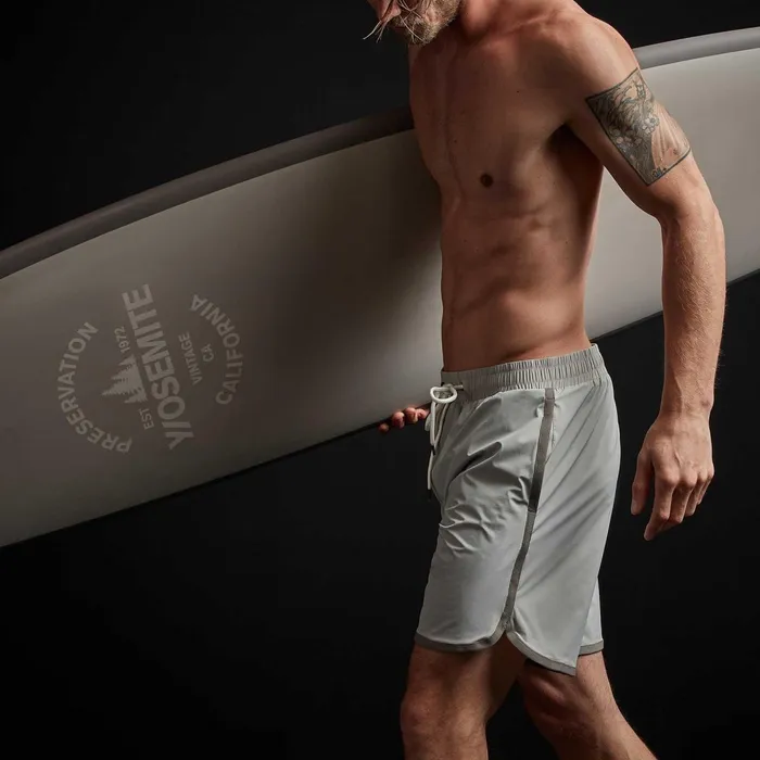 Men Shorts James Perse Curved Hem Board Short Smokekoala