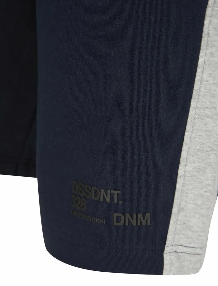 Men Shorts Tokyo Laundry Thurlow Cotton Blend Jogger Shorts With Rear Zip Pocket In Sky Captain Navy 8211 Dissident Navy