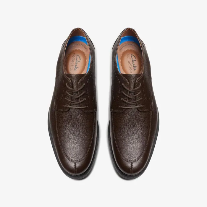 Men Whiddon Apron Dark Brown Tumbled Clarks Dress Shoes