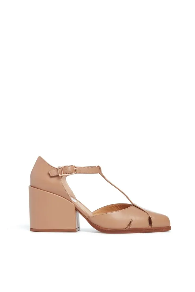 Pumps Women Gabriela Hearst Hawes TStrap Heel In Dark Camel Leather