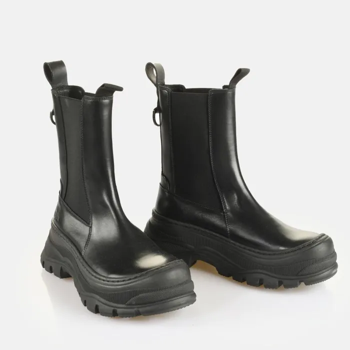 Shop Roam Chelsea Black BUFFALO Boots and AnkleBoots