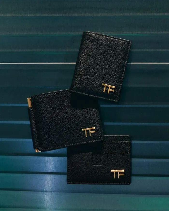 Tom Ford Small Leather Goods GRAIN LEATHER FOLDING CARDHOLDER Black 8211 Men Tom Ford Small Leather Goods GRAIN LEATHER FOLDING CARDHOLDER Black 8211 Men