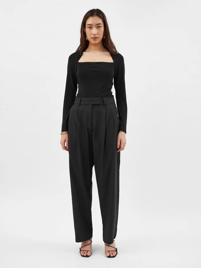 Tops Esse Studios 8211 Odessa Square Top in Black 8211 The UNDONE Women