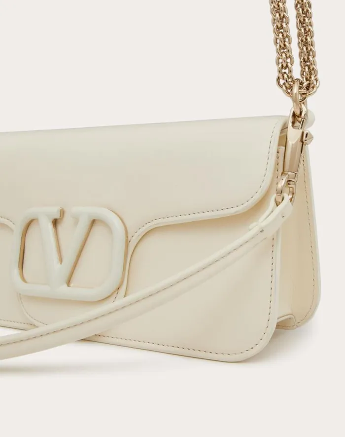 Valentino Shoulder Bags Woman Valentino Garavani Loc Calfskin Shoulder Bag For Woman In Rose Cannelle Rose Cannelle Valentino Shoulder Bags Woman Valentino Garavani Loc Calfskin Shoulder Bag For Woman In Rose Cannelle Rose Cannelle