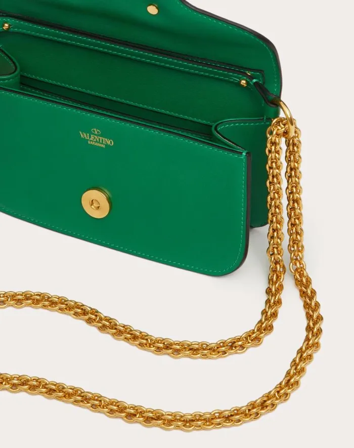 Valentino Shoulder Bags Woman Valentino Garavani Loc Small Shoulder Bag In Calfskin For Woman In Light Ivory Light Ivory Valentino Shoulder Bags Woman Valentino Garavani Loc Small Shoulder Bag In Calfskin For Woman In Light Ivory Light Ivory