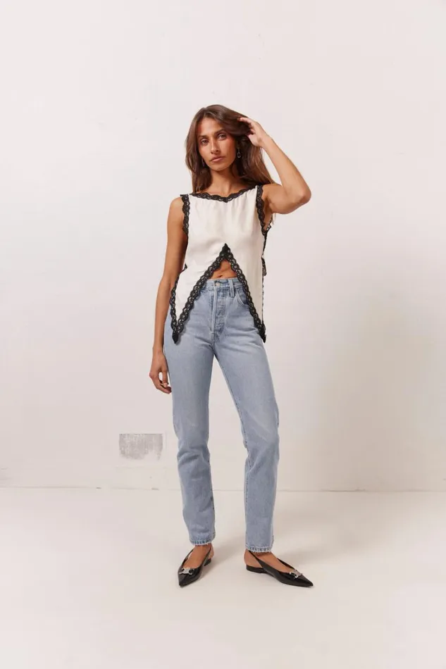VRG GRL Sleeveless Aurelie Top White 8211 Women VRG GRL Sleeveless Aurelie Top White 8211 Women