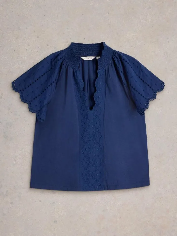 White Stuff Tops and TShirts Women FLUTTER SLEEVE BRODERIE TOP French Navy White Stuff Tops and TShirts Women FLUTTER SLEEVE BRODERIE TOP French Navy
