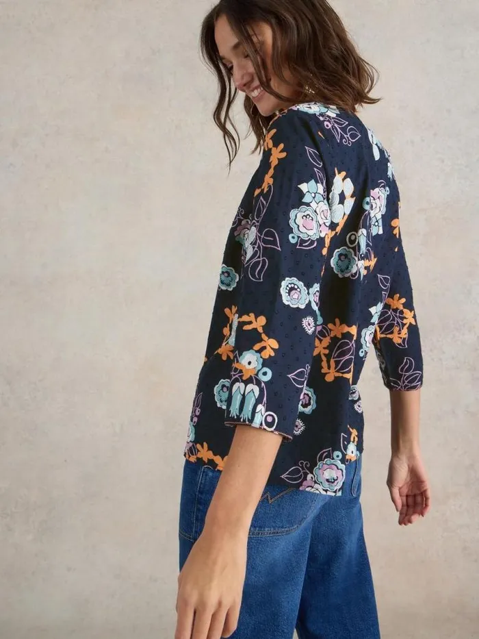 White Stuff Tops and TShirts Women Rae Organic Cotton V Neck Top Navy Print White Stuff Tops and TShirts Women Rae Organic Cotton V Neck Top Navy Print