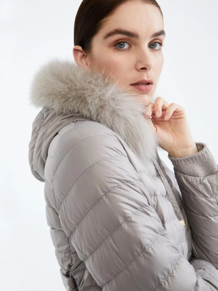 Woman Fox Fur Trimmed Hood Sand Maxmara The Cube Accessories Woman Fox Fur Trimmed Hood Sand Maxmara The Cube Accessories