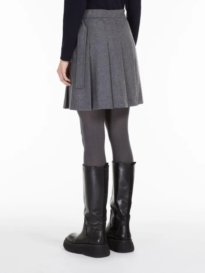 Woman Wool Flannel Skirt Medium Grey Maxmara Skirts Woman Wool Flannel Skirt Medium Grey Maxmara Skirts