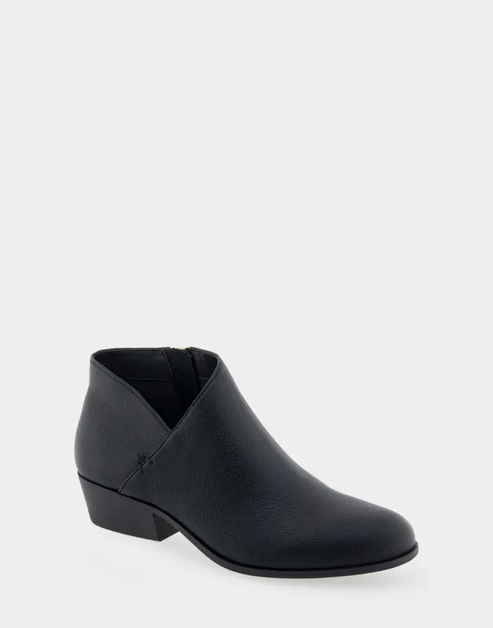 Women Aerosoles Ankle Boots Comfortable Asymmetrical Envelope Low Bootie In Black Faux Leather Women Aerosoles Ankle Boots Comfortable Asymmetrical Envelope Low Bootie In Black Faux Leather