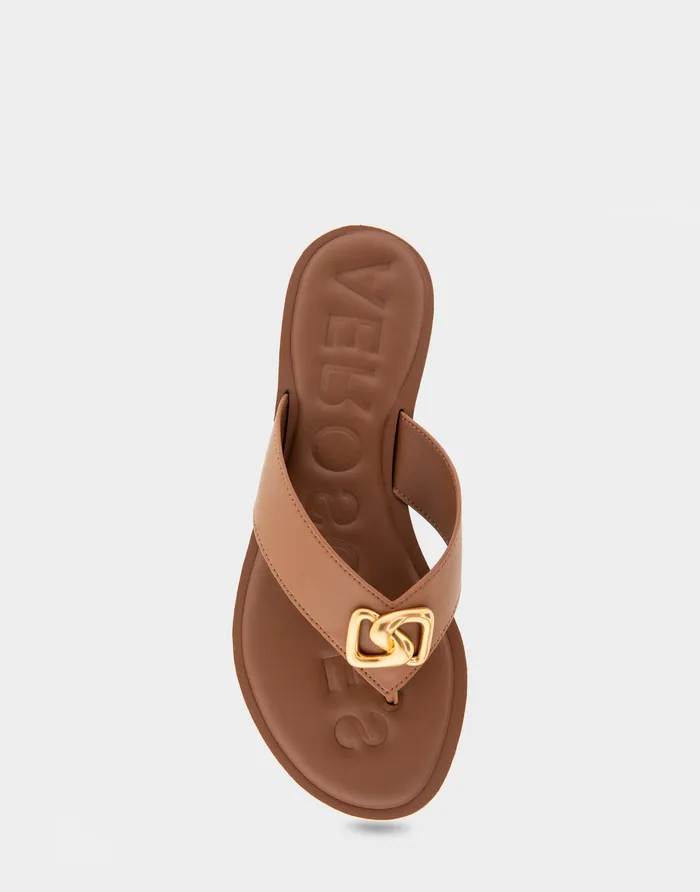 Women Aerosoles Flats Comfortable Ornamented Thong Sandal In Tan Faux Leather