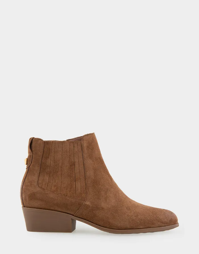 Women Aerosoles Heeled Boots Comfortable Covered Gore Western Ankle Bootie In Tobacco Suede