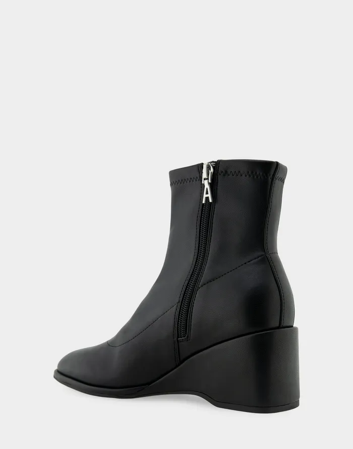 Women Aerosoles Wedge Boots Comfortable Stretch Ankle Sculpted Wedge Boot In Black Stretch Faux Leather Faux Leather