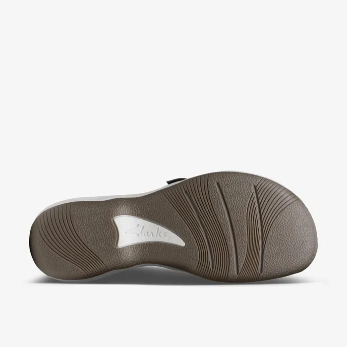 Women Breeze Piper Black Clarks Sandals and Flip Flops