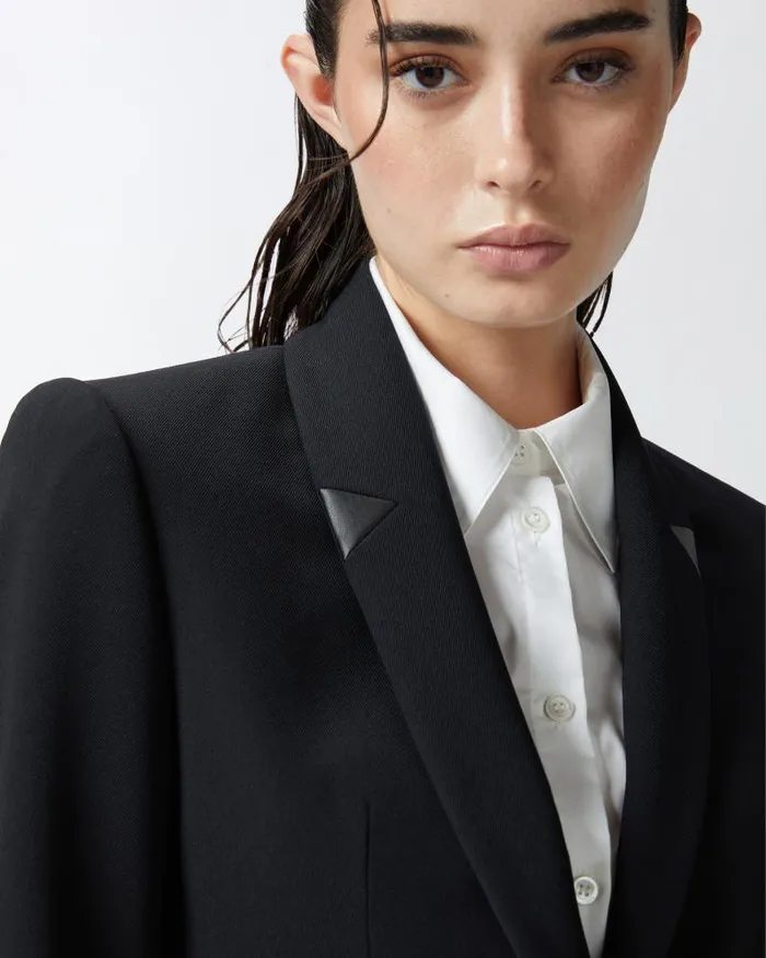 Women Casual Jackets Pinko Black Singlebreasted Wool Twill Blazer Limo Black Women Casual Jackets Pinko Black Singlebreasted Wool Twill Blazer Limo Black