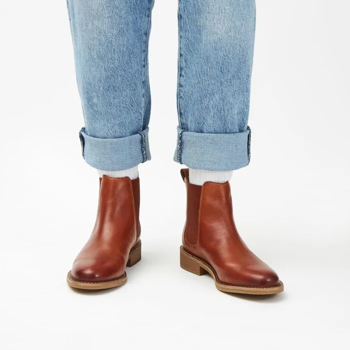 Women Cologne Arlo 2 Tan Leather Clarks Boots and Booties