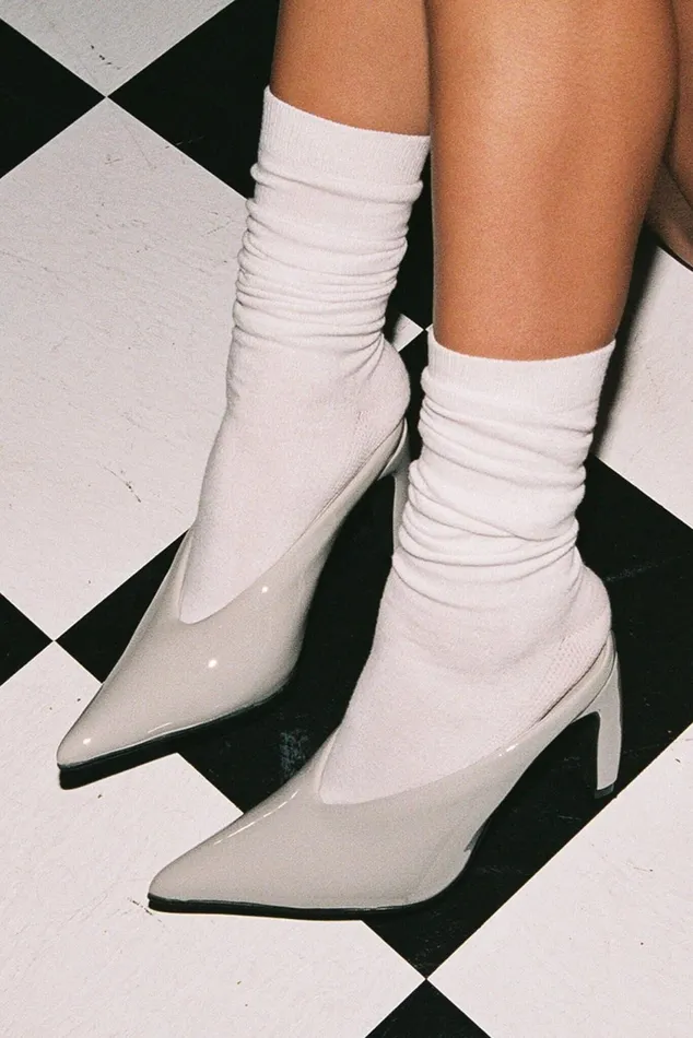 Women Jeffrey Campbell Pump BUZZING Tan Patent