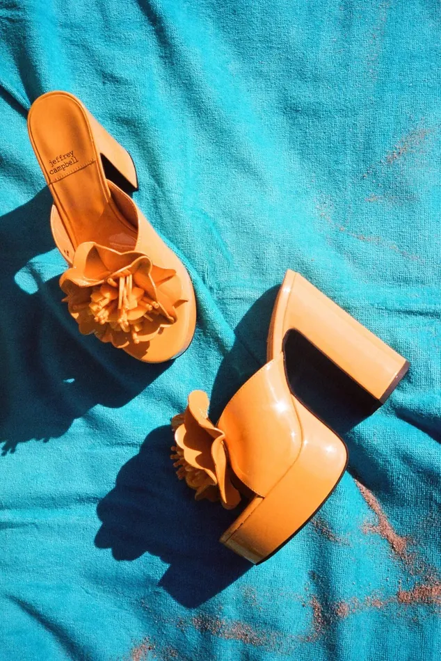 Women Jeffrey Campbell Sandal TROPICALS Fuchsia Patent