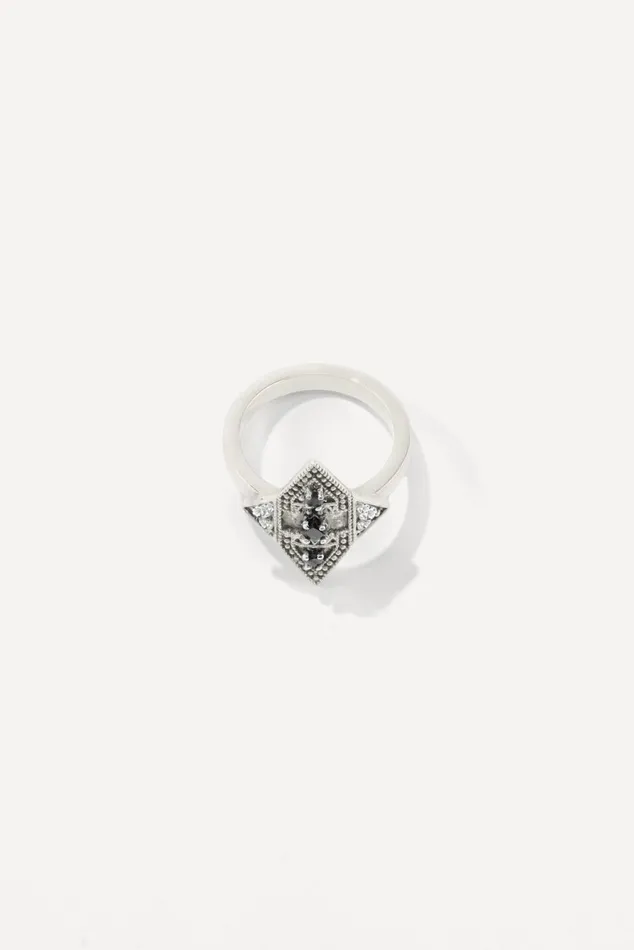 Women Jewelry Baandsh Onyx Silver Ring Teluga Gold