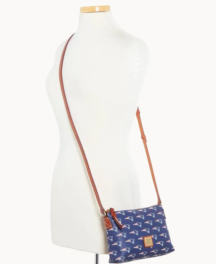 WomenMen Crossbodies Dooney and Bourke NFL Patriots Crossbody Pouchette Patriots WomenMen Crossbodies Dooney and Bourke NFL Patriots Crossbody Pouchette Patriots