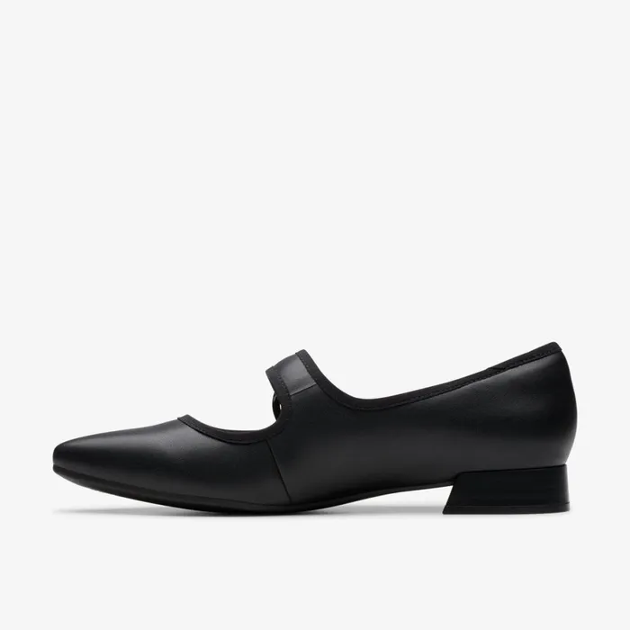 Women Natalyn May Black Leather Clarks Flats