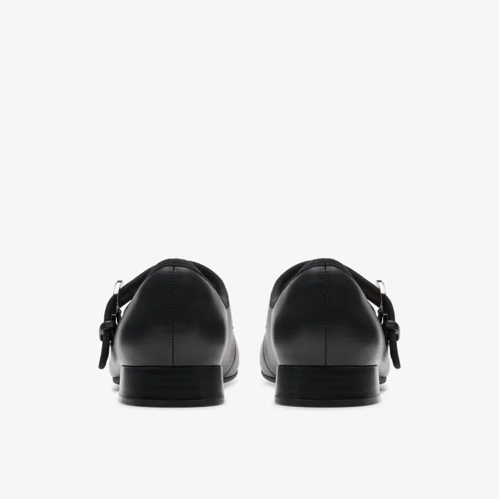 Women Natalyn May Black Leather Clarks Flats