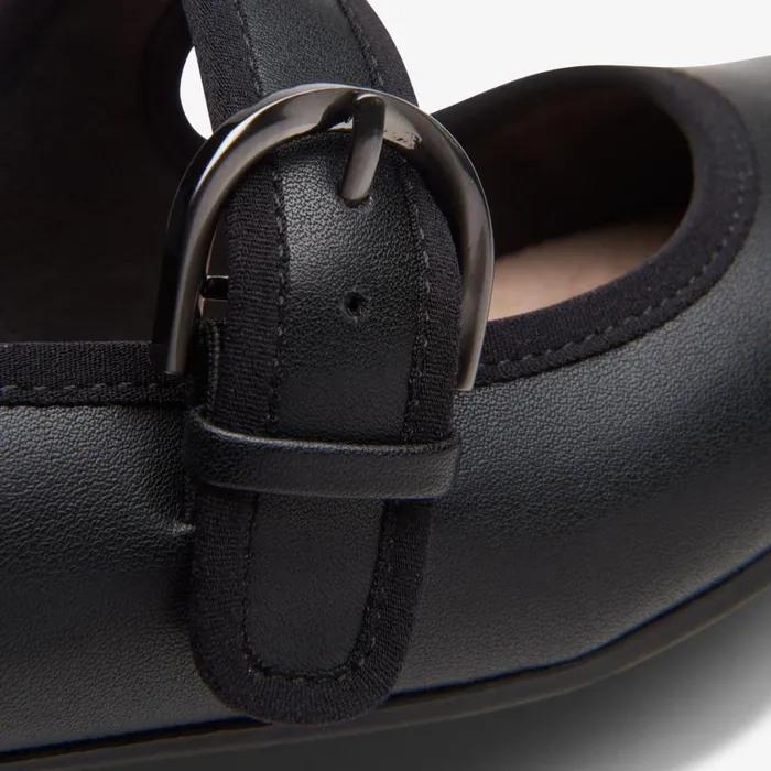 Women Natalyn May Black Leather Clarks Flats