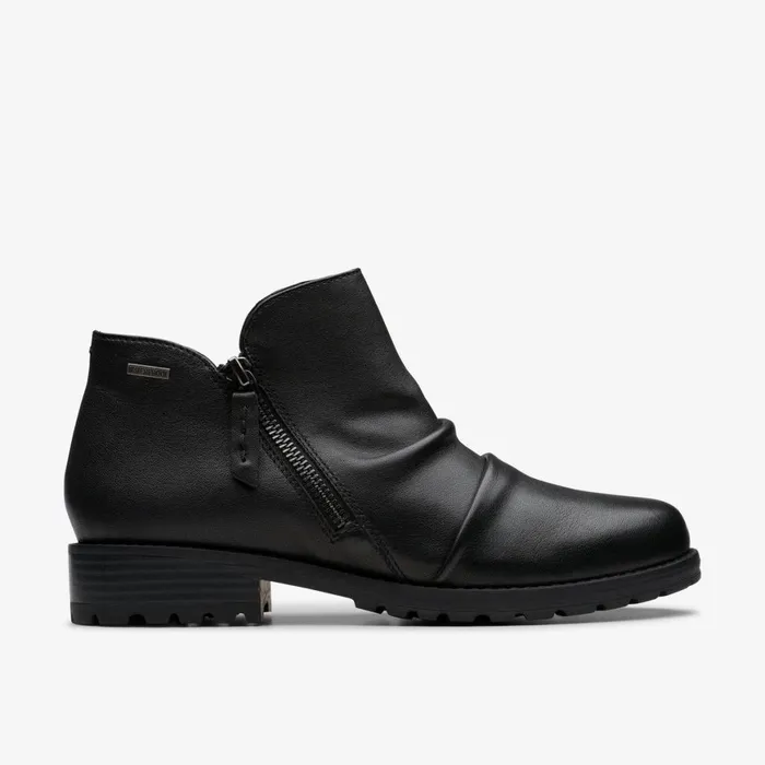 Women Nissini Top Waterproof Black Leather Clarks Boots and Booties